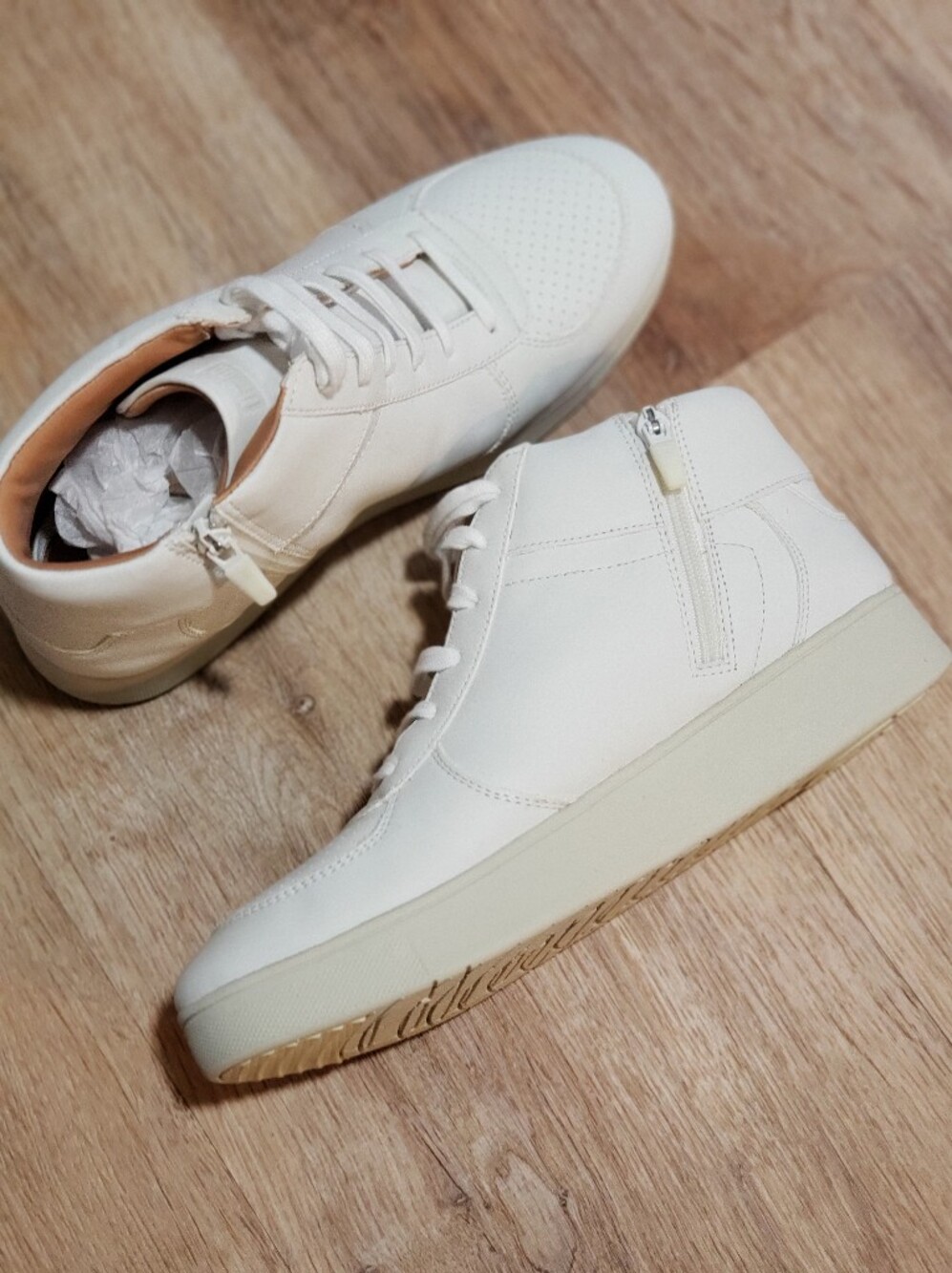 NEW Fitflop Mid-top Leather Sneakers With Side Zipper, White, Size 9